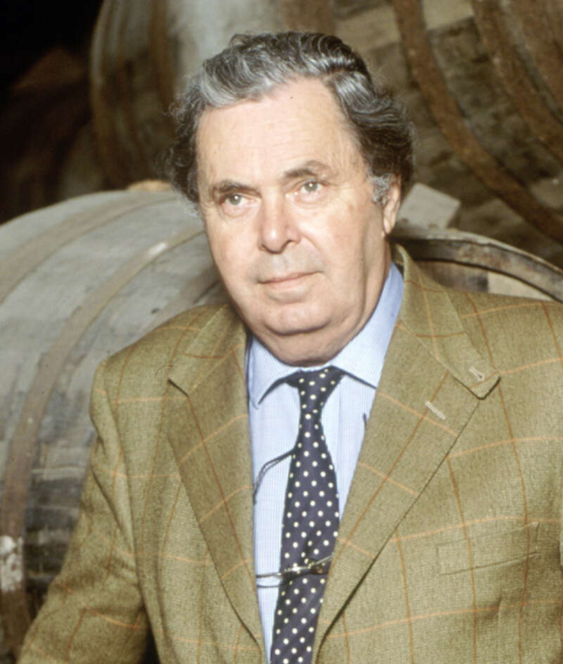 Huyshe Bower, a leading Port wine figure dies aged 82