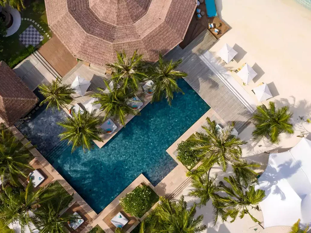 Ozen Reserve Bolifushi pool aerial view