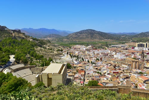 A view of the town of Sagunto in Eastern Spain, with a roman amphitheatre in the left of the picture.