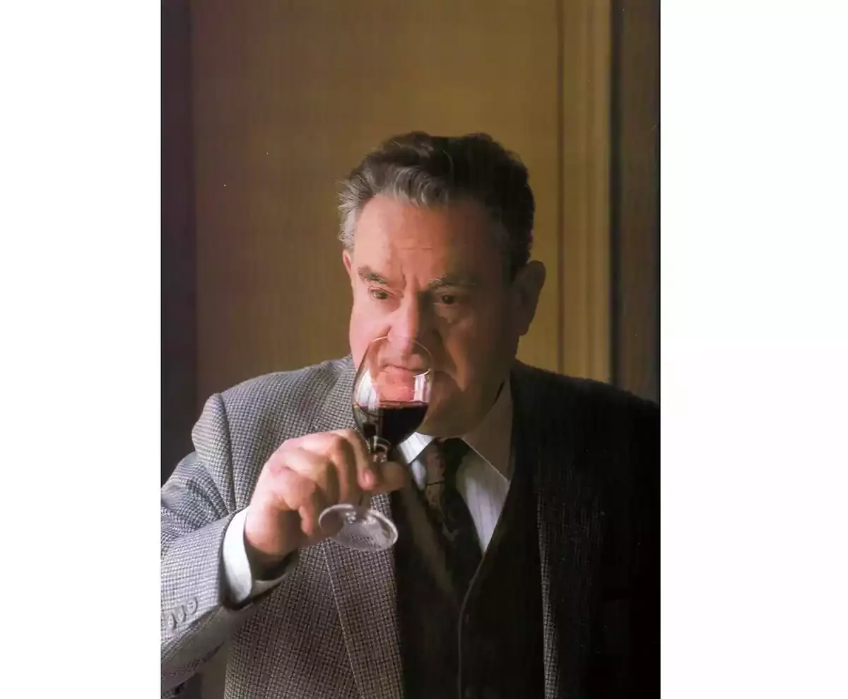 Emile Peynaud (1912–2004): Giant of Enology